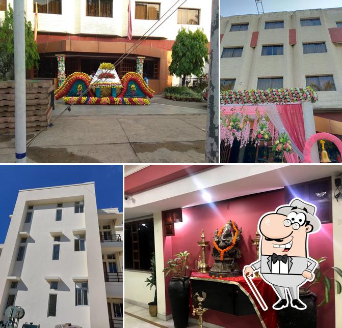 You can get some fresh air outside Hans Regency, Bokaro