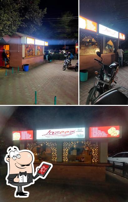 Check out how Lazeez looks outside