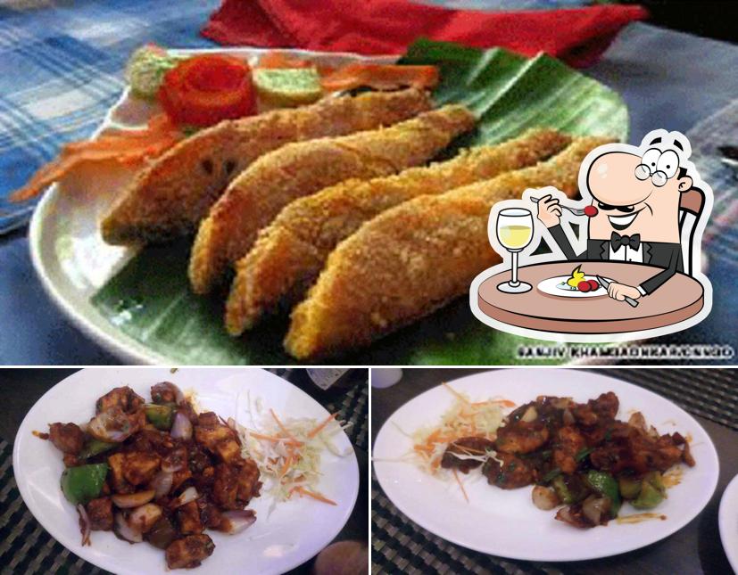 Food at Swathi Deluxe