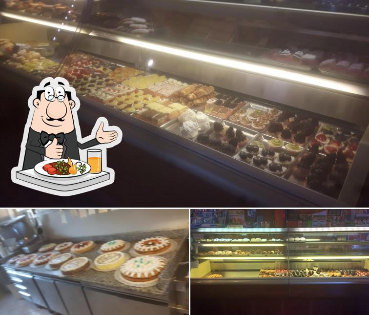 Cibo al Pasticceria Balsarini Di Balsarini Giuliano & C. S.A.S