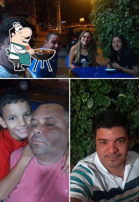 Look at this picture of Bartista