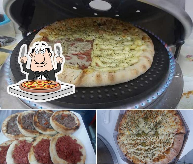 Experimente pizza no Dudas Pizzaria e Lanchonete