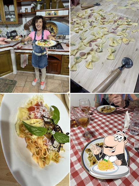 Spaghetti alla carbonara al Accursia Pasta Class (Cooking Sicilian Cuisine)