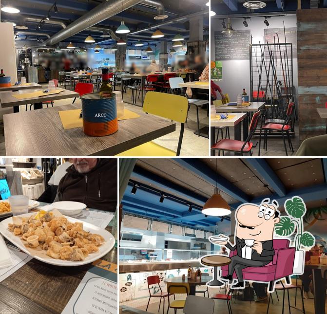 Siediti a un tavolo di La Pescheria da Claudio e Giuliano