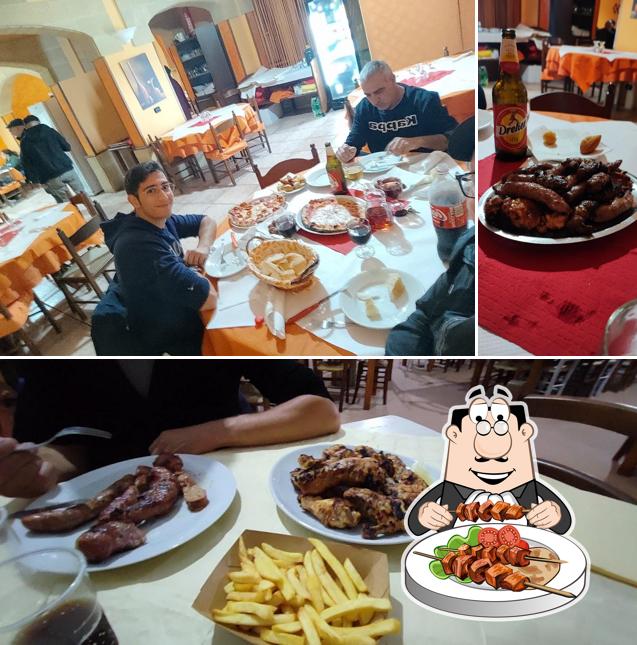 Dai un’occhiata alla immagine che raffigura la cibo e interni di Pizzeria Masa Di Leo Maria