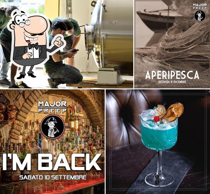 Gli esterni di Major Preep