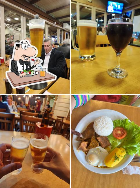 Comida em Restaurante Aquecee