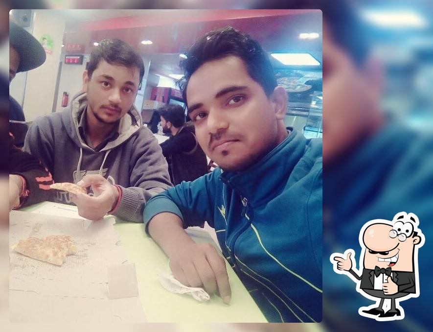 Domino's Pizza Jakhan, Dehradun