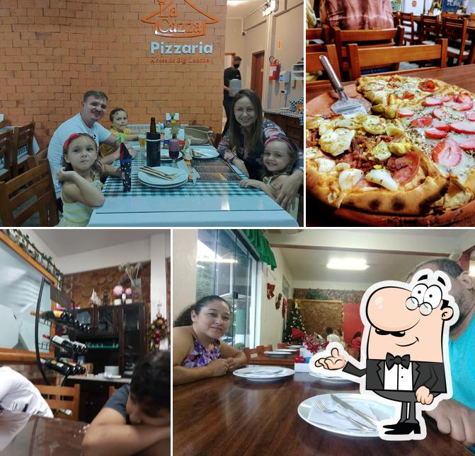 O interior do La Cazza Pizzaria