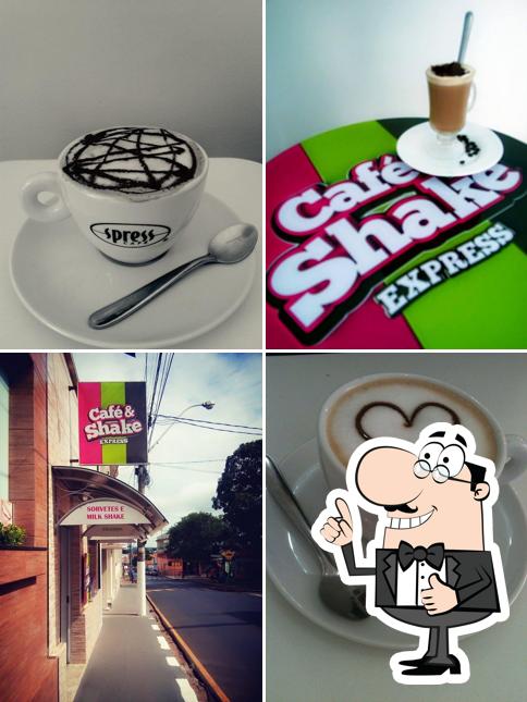 Here's an image of Café e Shake