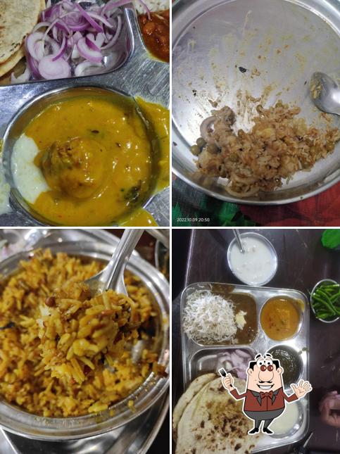 Food at Tuhada Dhaba