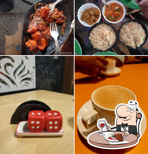 Order meat meals at Càfè Addà