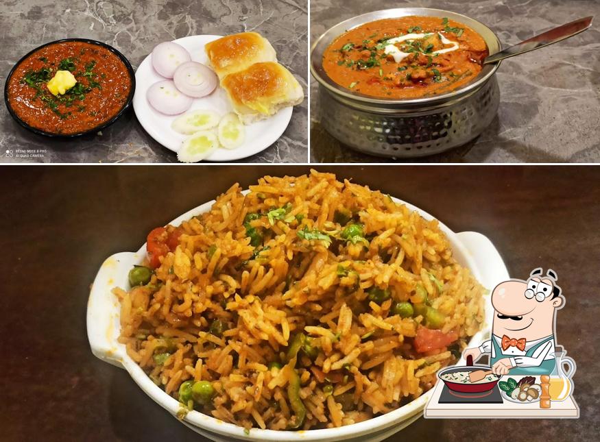 Fried rice at Pcubes Pure Veg. Pcubes Best Pav bhaji on FC Road Pune ,Best chinese on F.C. road pune, (Old Relax Pure Veg)
