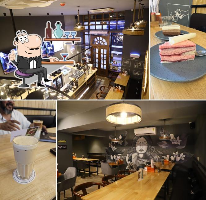 Check out how Chelvies Coffee looks inside