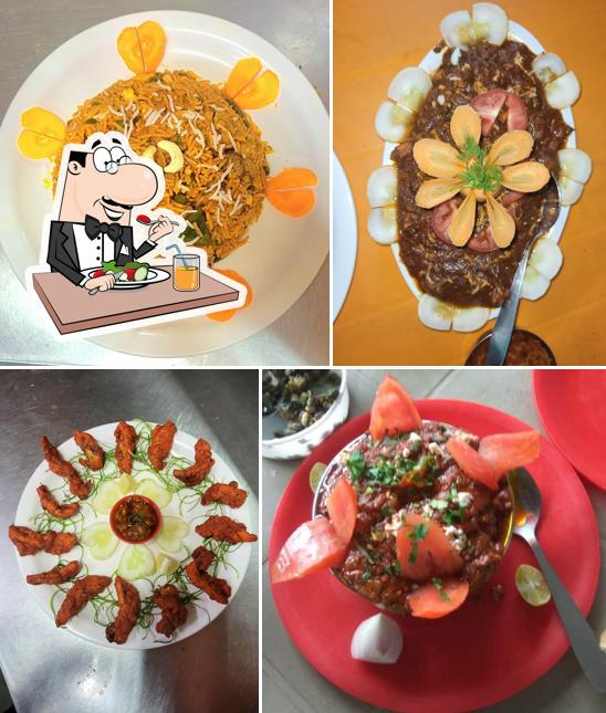 Food at Nagari Puneri Tadka