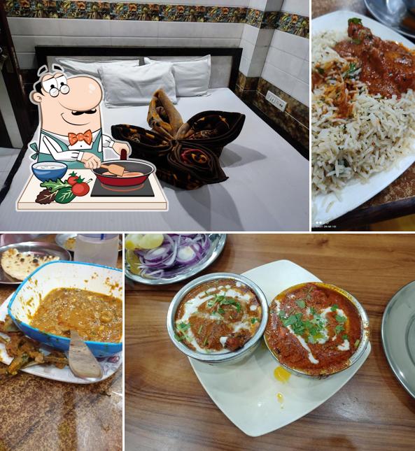 Chicken curry at Hotel Jamil & Restaurant