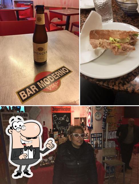 Questa è la foto che mostra la interni e cibo di Bar Tabaccheria Moderno