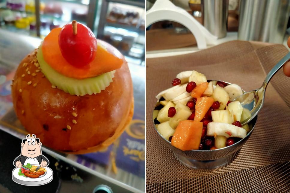 Food at Sri Krishna Bakery