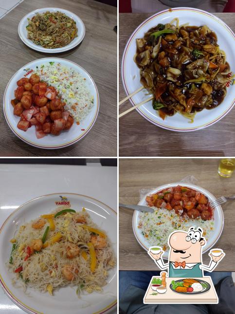 Platos en Yakisobar - Restaurante de Comida Chinesa e Japonesa