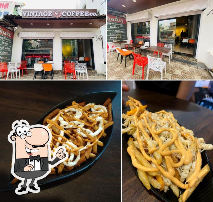 Check out how VINTAGE COFFEE CO looks inside