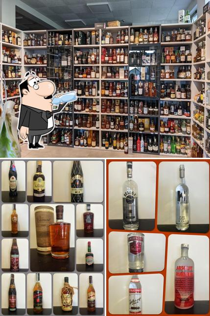 Guarda la immagine che mostra la bevanda e esterno di SUBASIO ENODRINKS