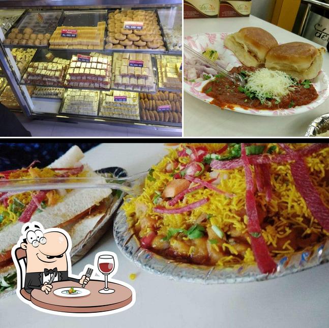 Delhiwala Sweets & Chat