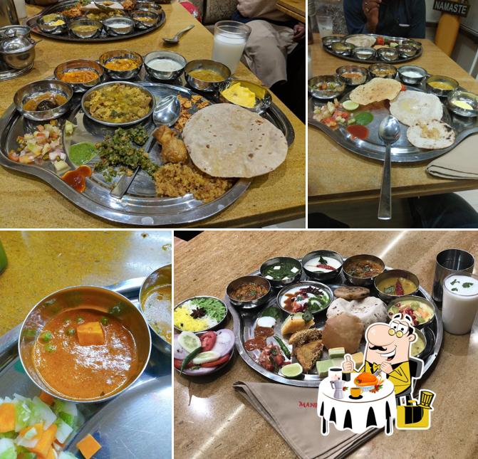 Meals at Manbhavan Premium Thali