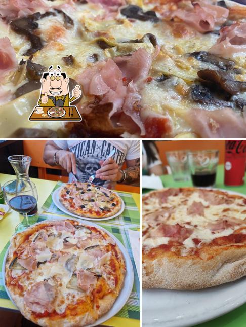 Ordina una pizza a Risto food pizza