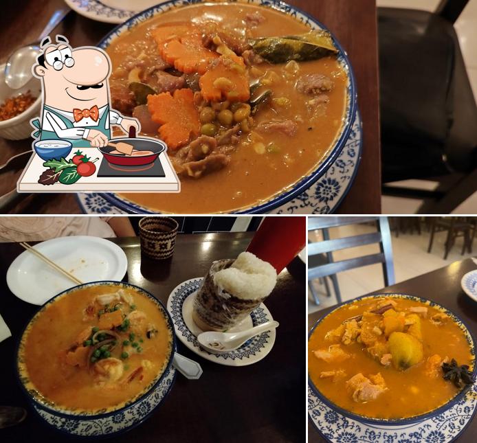 Curry de frango em Thai E-San - Restaurante Tailandês (Unidade Pinheiros)