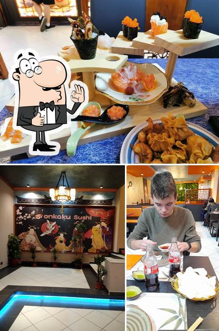 Vedi la foto di Honkaku sushi