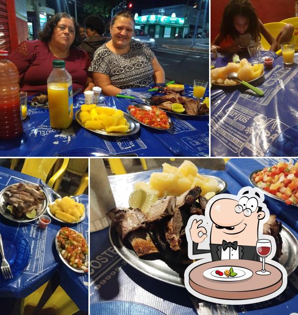 Comida em Costelão