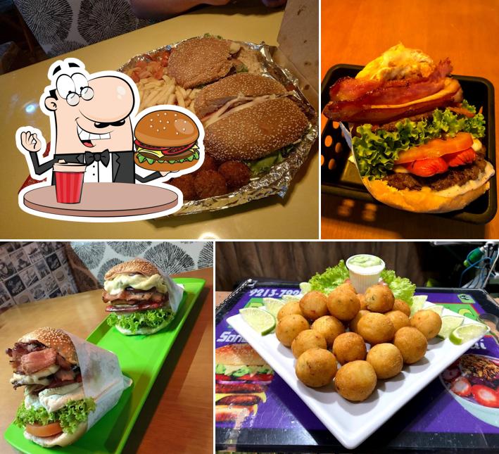 Delicie-se com um hambúrguer no Deki Da Praça Sanduiche