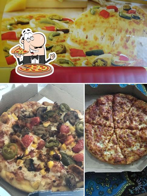 Pick pizza at Domino's Pizza Sector 32A, Ludhiana