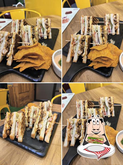 Club sandwich at Pink Cafe (Thoraipakkam)