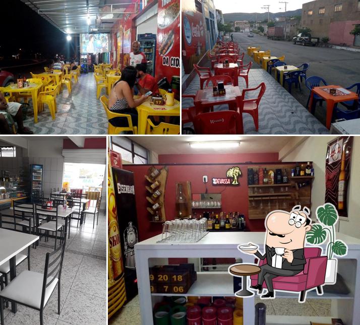 Veja imagens do interior do Tele Entrega do Brito