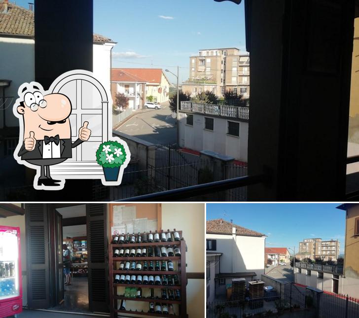 Tra le diverse cose da Bar Aglianò si possono trovare la esterno e vino