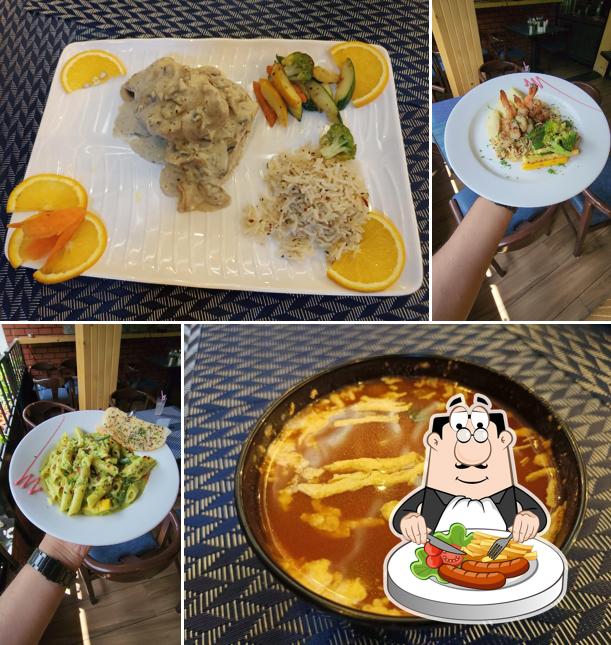 Food at Coastal Waves