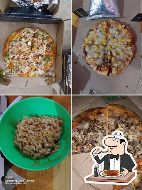 Food at Aarohi's Pokket Cafe