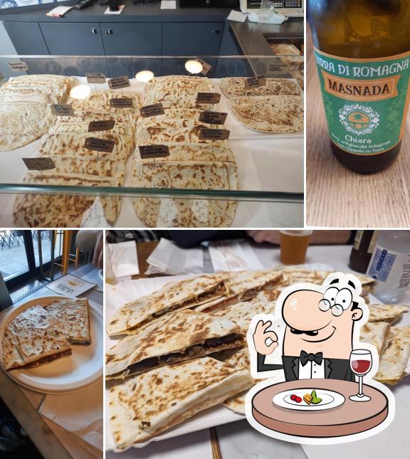 Platti al Al Km 0 Piadina e Pasta Fresca e cucina