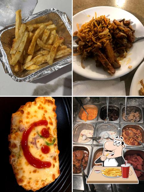 French fries at Naples Pizza - Mavdi