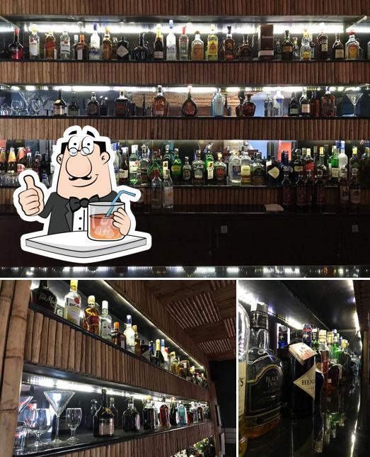 VYTHIRI VILLAGE BAR is distinguished by drink and bar counter