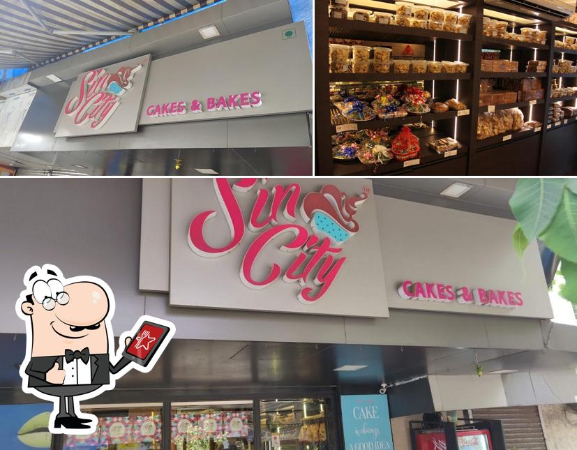 The exterior of Sin City Cakes and Bakes