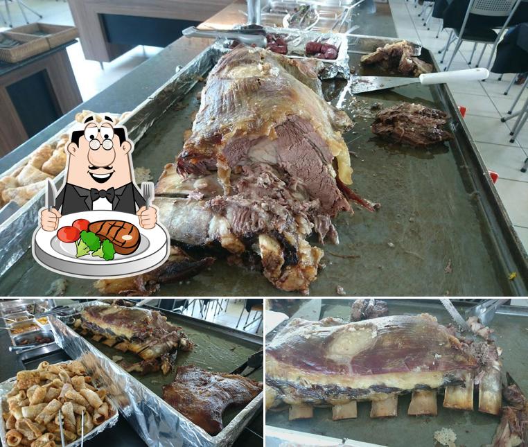 Peça pratos de carne no Restaurante Paizão