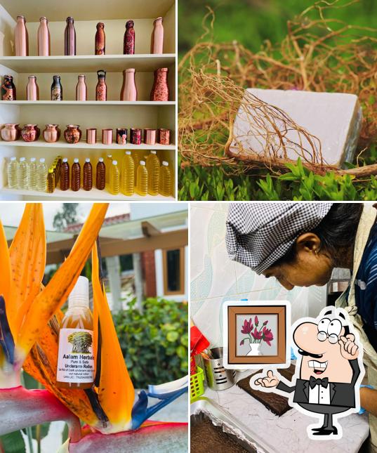 The interior of Yearkai Angadi - Aalam Herbals (இயற்கை அங்காடி)