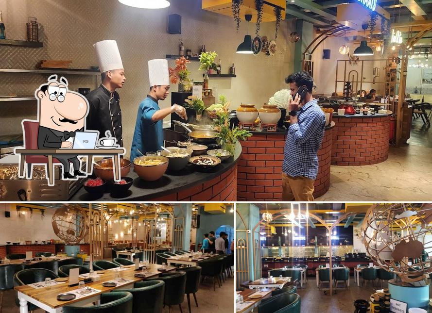 Check out how The Globe Grub looks inside