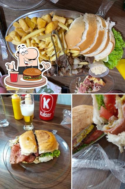 Experimente um hambúrguer no Pizza & Cia