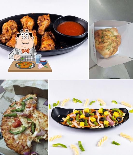 Chicken wings at Rominus Pizza And Burger