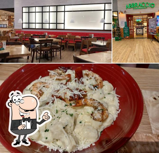 O interior do Abbraccio Restaurante