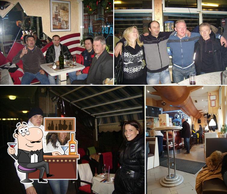 La bancone da bar e interni del ristorante