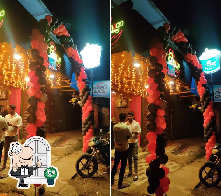 The exterior of Amigo Fried Chicken